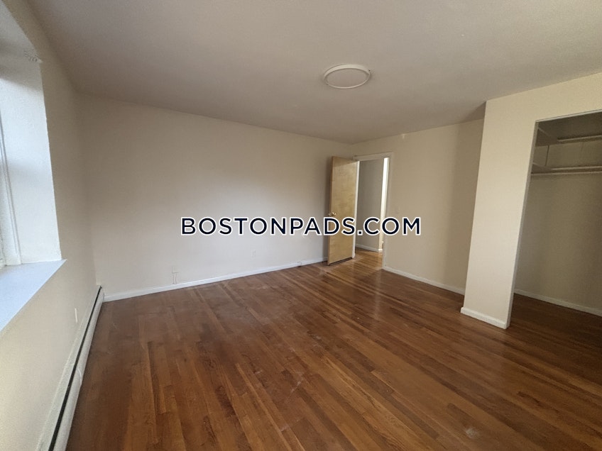 Brookline - $3,100+ /month