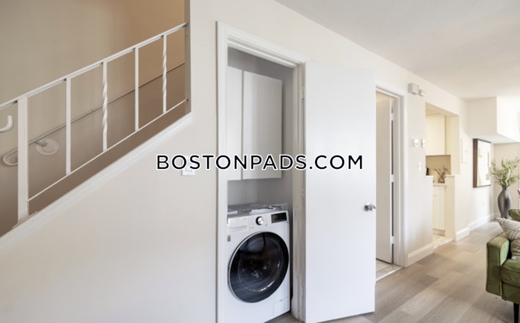 Norwest Dr., Norwood