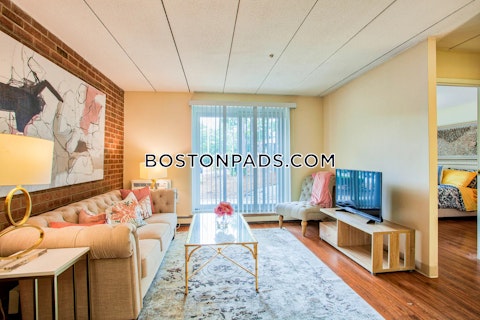 Queen Anne Dr. Weymouth photo 4