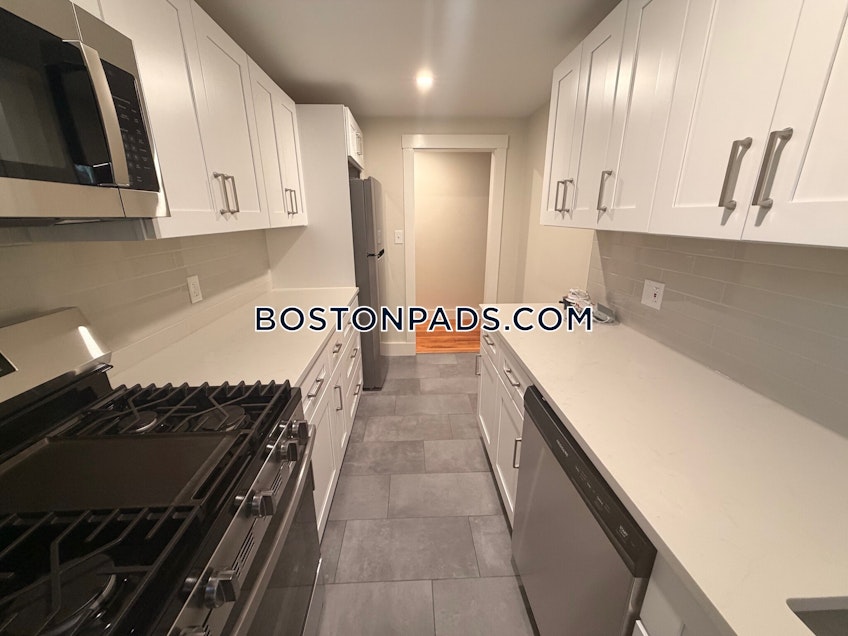 Cambridge - $2,900+ /month