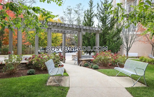 Arlington - $4,176+ /mo