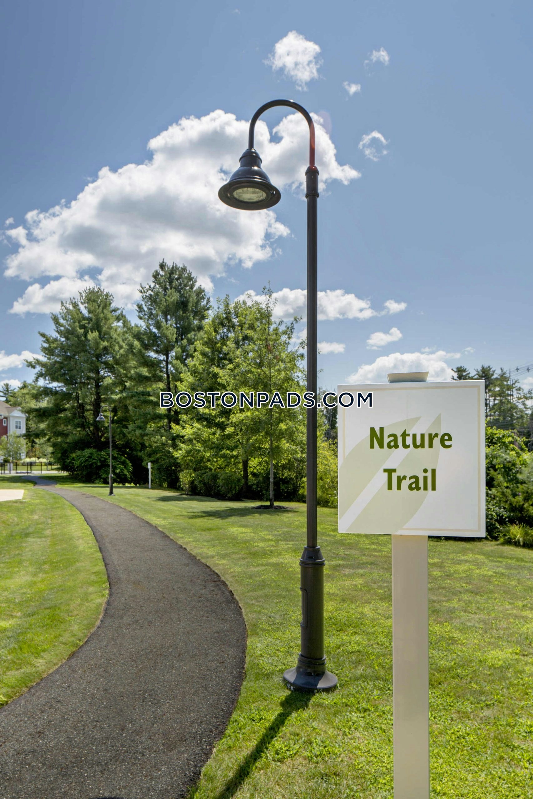 Taylor Pond Ln. Bedford