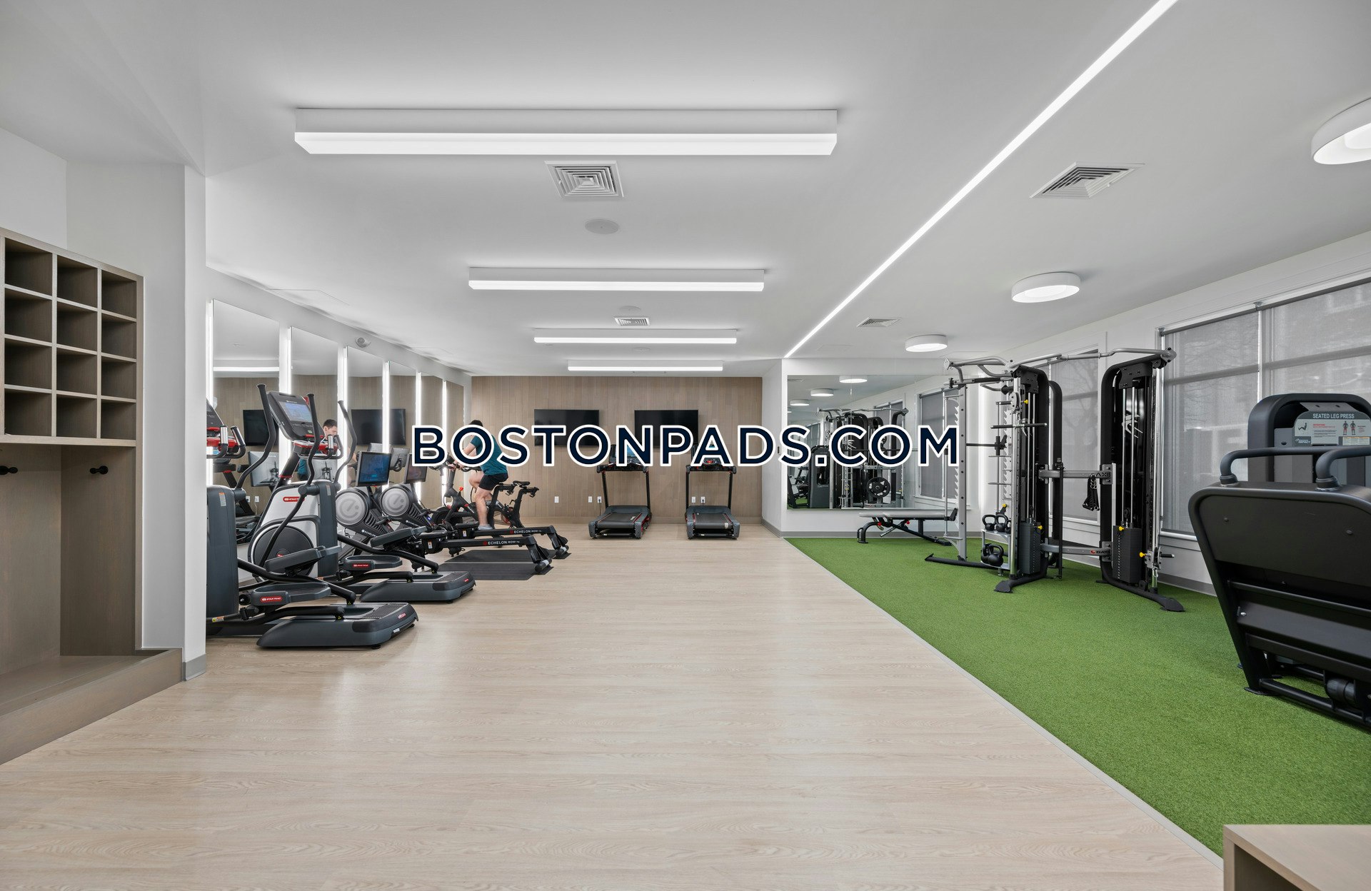 Taylor Pond Ln. Bedford