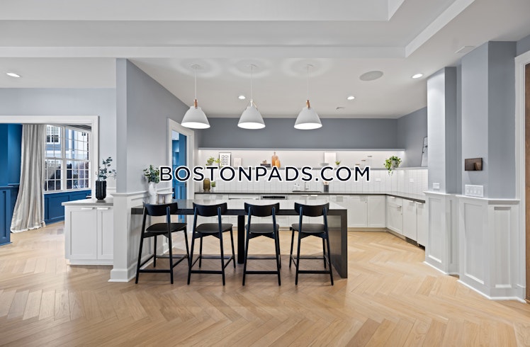 Taylor Pond Ln., Bedford