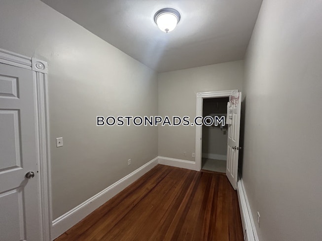 Boston - $2,600+ /mo