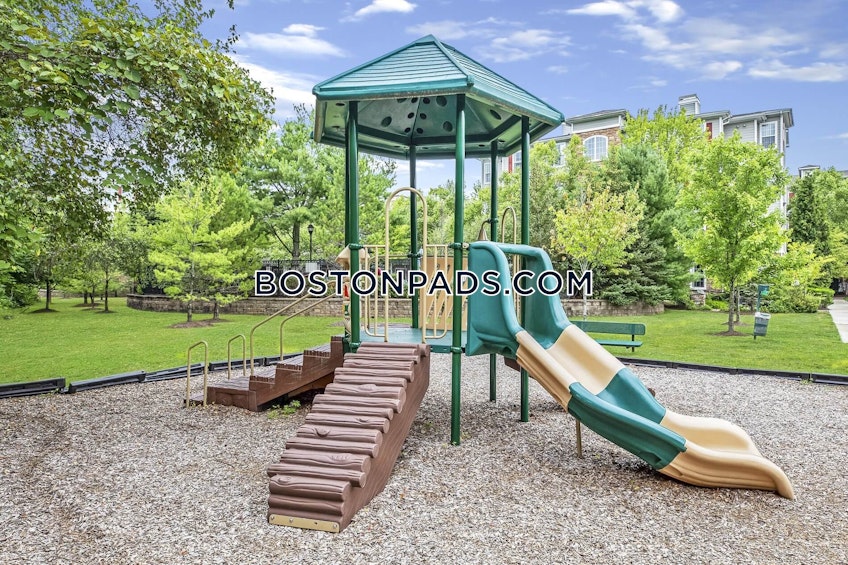 Braintree - $3,080+ /month