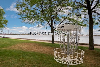 Oyster Bay Rd. Boston