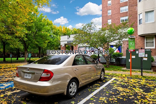 Boston - $4,417+ /mo