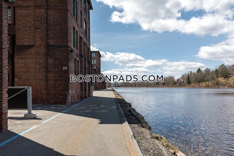 Crescent St., Waltham