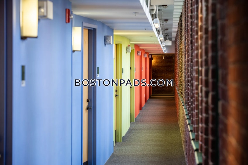 Waltham - $3,150+ /month