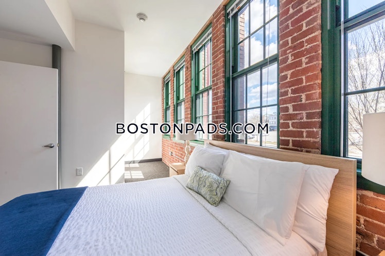 Crescent St., Waltham