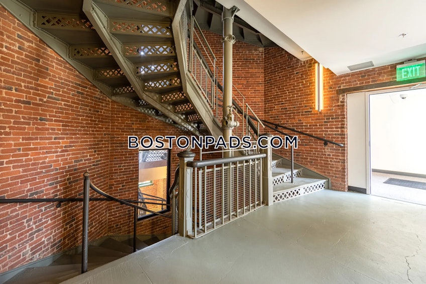 Waltham - $4,299+ /month