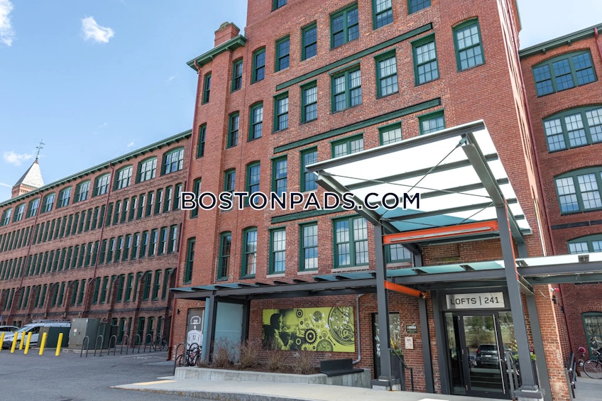 Waltham - $4,299+ /month