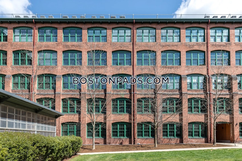 Waltham - $4,299+ /month