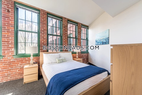 Crescent St. Waltham photo 10