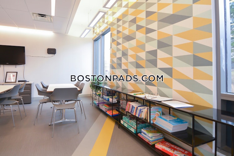 Memorial Dr., Cambridge