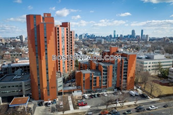 Memorial Dr. Cambridge