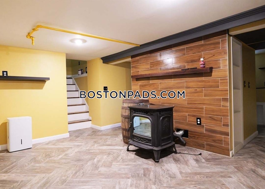 Worcester - $4,100+ /month