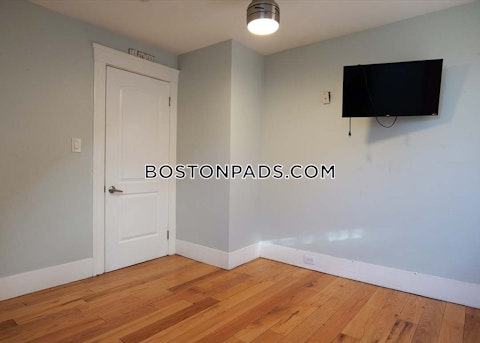 Englewood Ave. Worcester photo 18