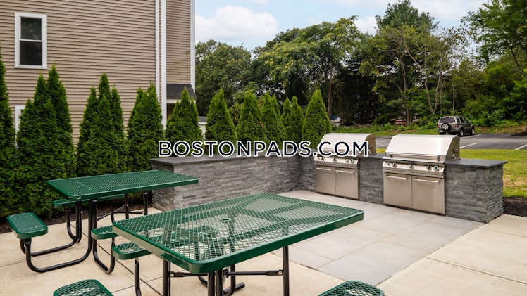 Farms Drive, Burlington