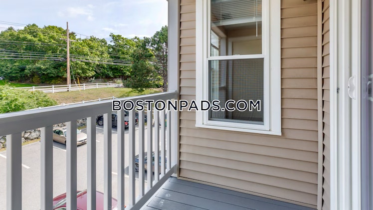 Farms Drive, Burlington