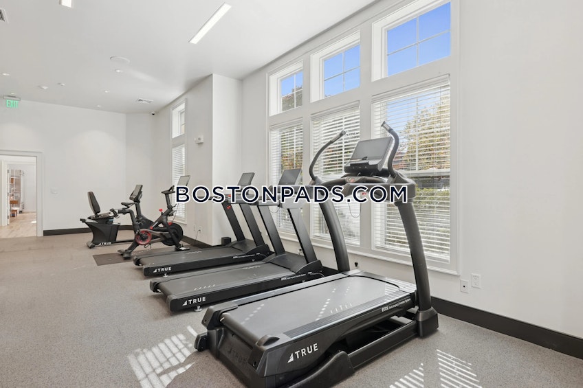 Waltham - $7,520+ /month