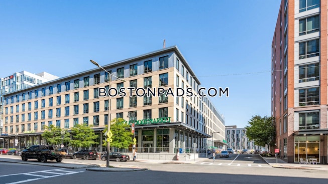 Boston - $3,060+ /mo
