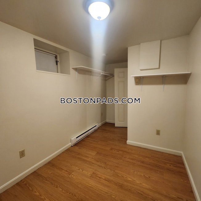 Boston - $2,725+ /mo
