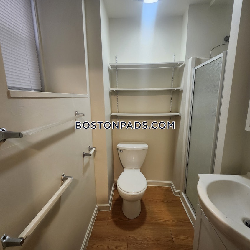 Boston - $2,725+ /month