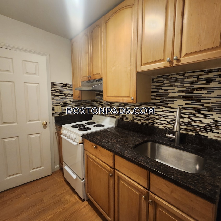 Boston - $2,725+ /month