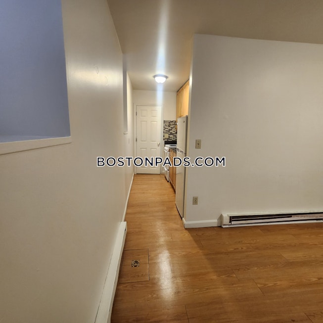 Boston - $2,725+ /mo