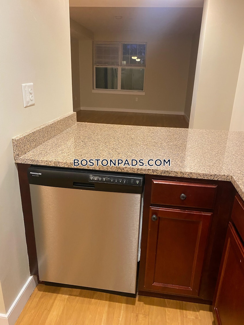 Braintree - $2,300+ /month