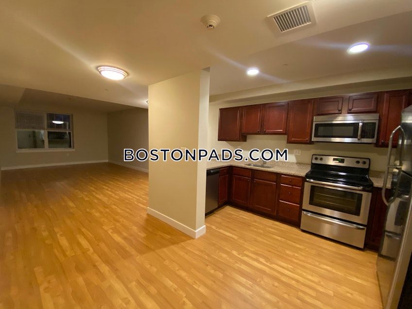 Braintree - $2,300+ /month
