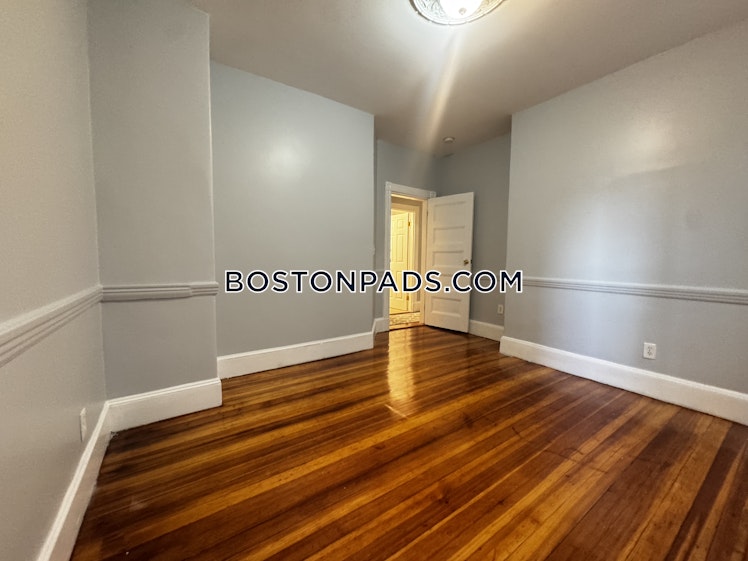 Bucknam St., Roxbury Crossing