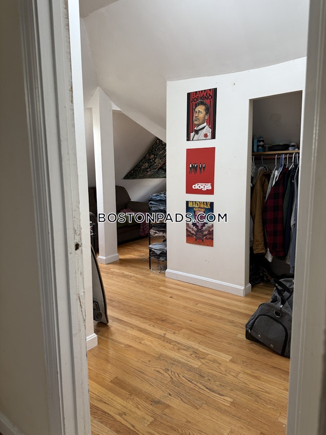 Boston - $10,200+ /mo