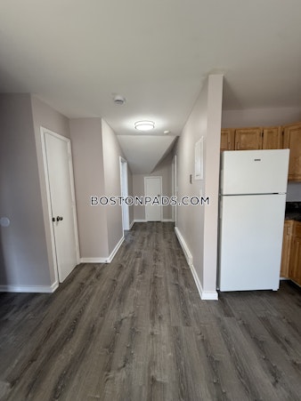 Sunderland St. Boston