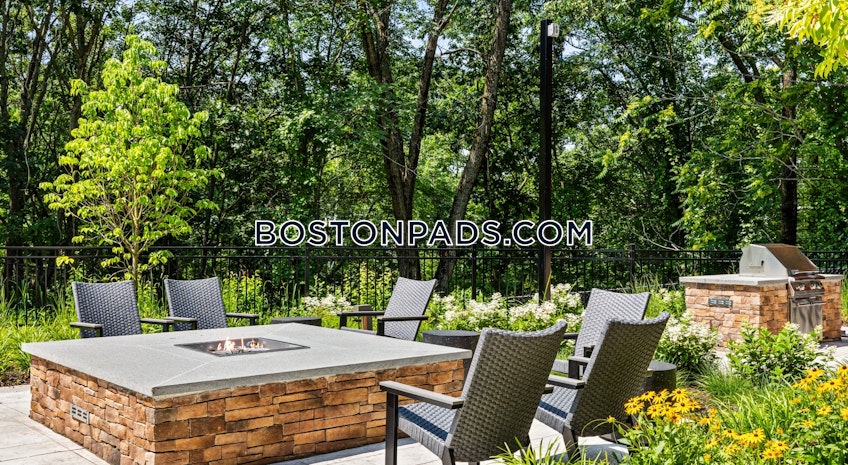 Saugus - $2,800+ /month