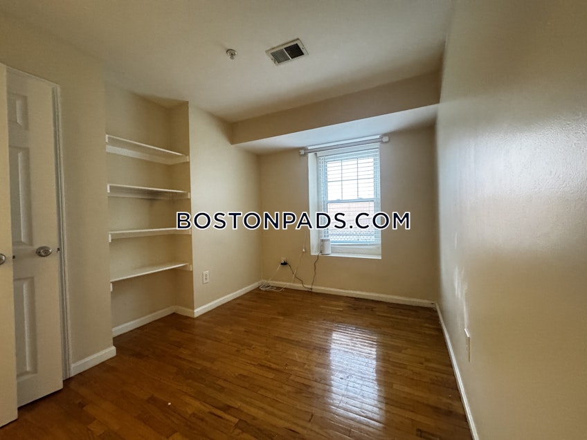Boston - $3,000+ /month