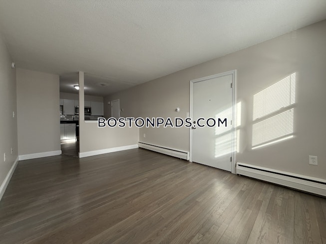 Lowell - $1,950+ /mo