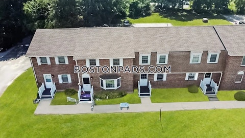 Meadowbrook Ln. Gardner photo 16