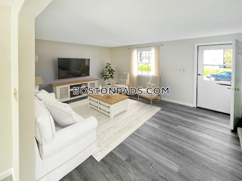 Meadowbrook Ln. Gardner photo 10