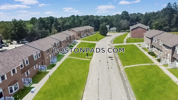 Meadowbrook Ln., Gardner