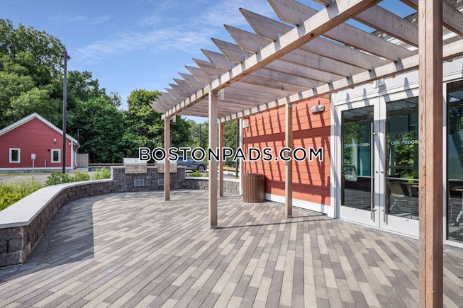 Boston - $2,374+ /mo