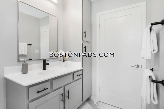 Boston - $2,600+ /mo