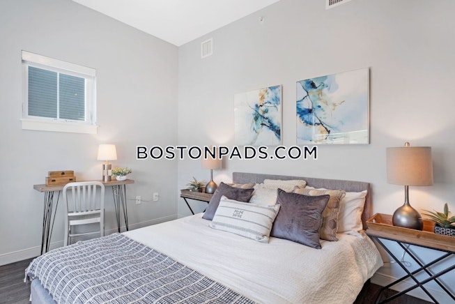 Boston - $2,600+ /mo