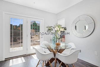 Hummingbird Ln. Boston