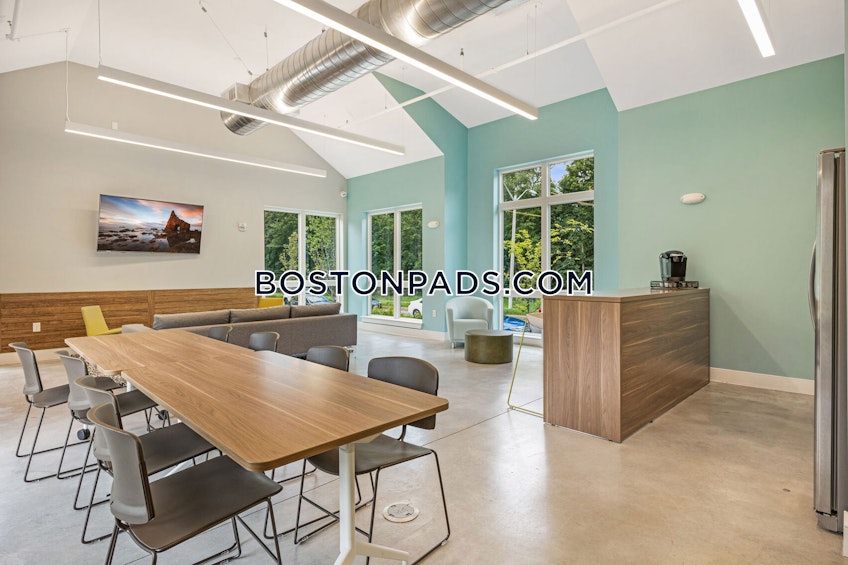 Boston - $2,600+ /month