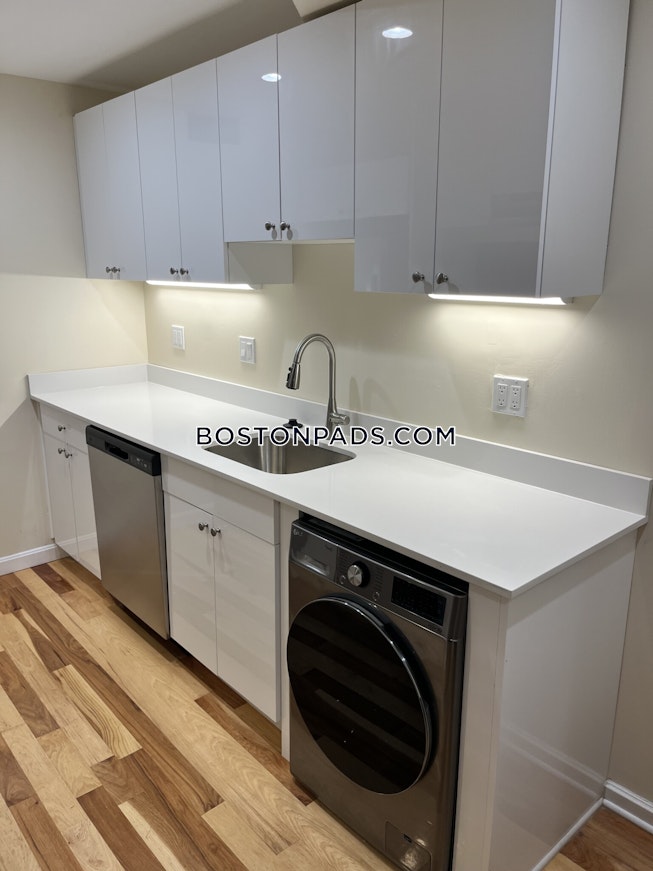 Somerville - $2,850+ /mo