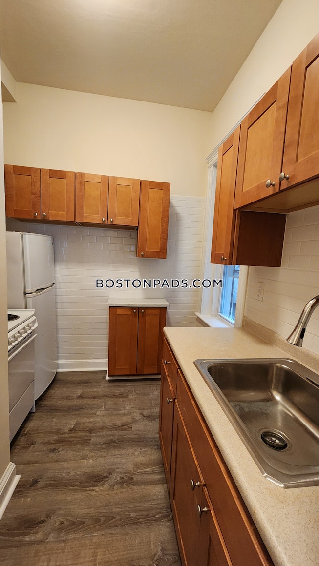 Boston - $2,100+ /mo