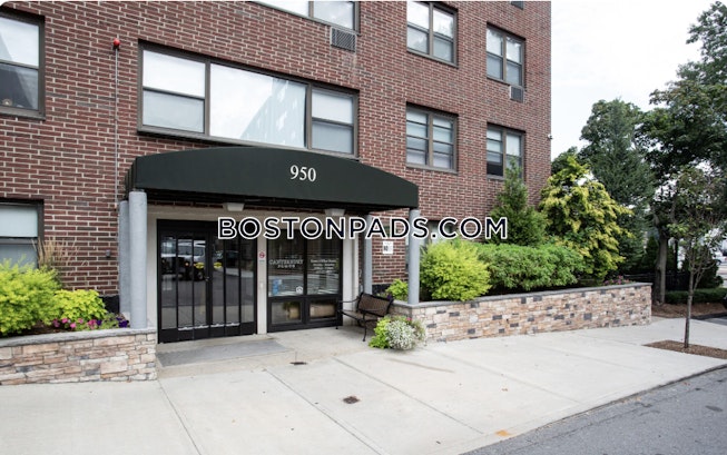 Boston - $2,050+ /mo